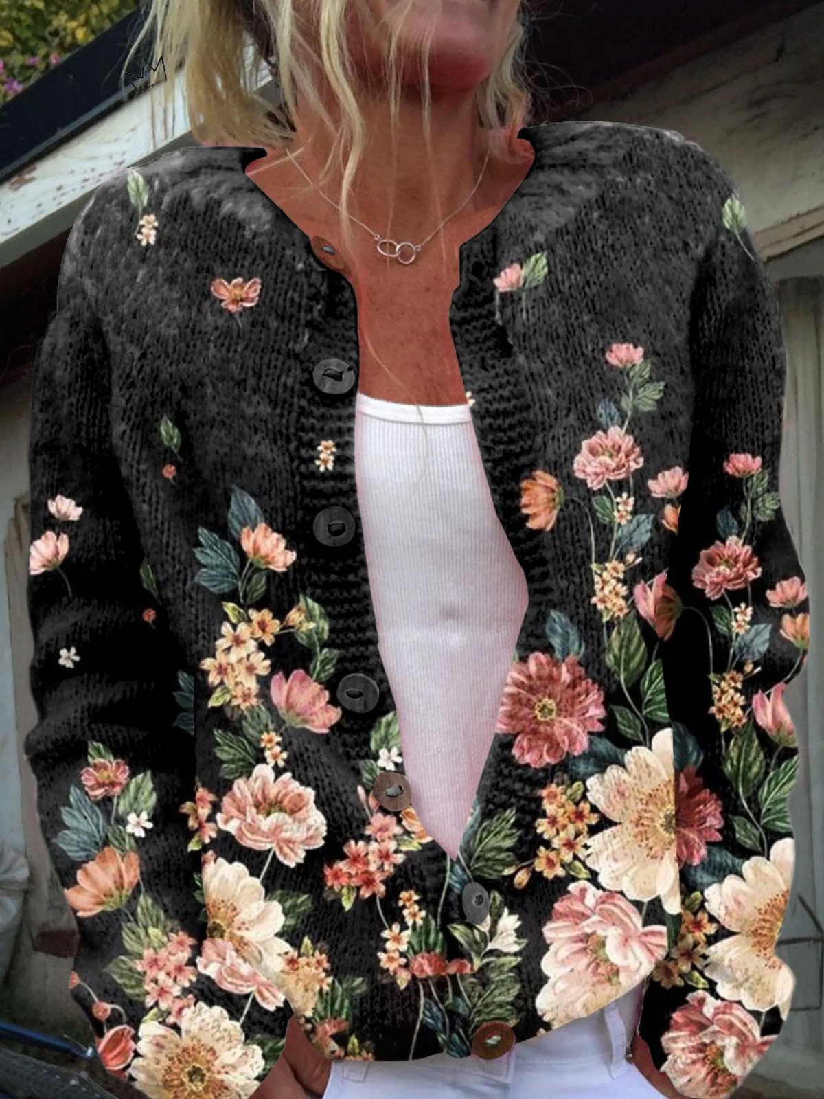 KIVARA | VINTAGE-BLUMENSTRICKJACKE