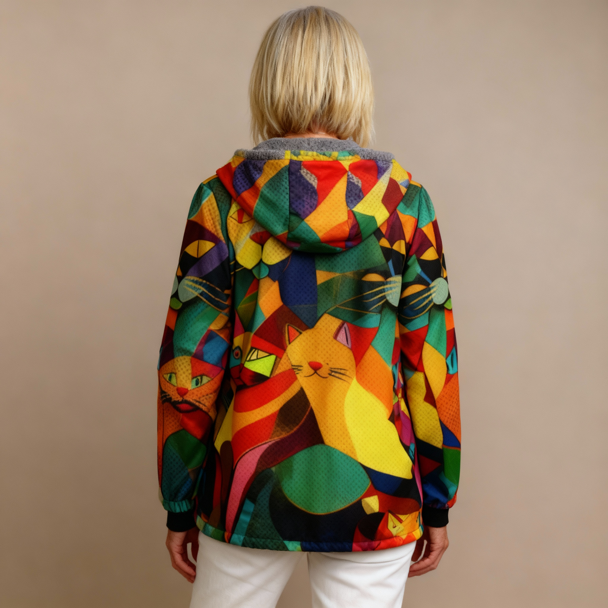 ELANDRA | LUXURIÖSE KÜNSTLERISCHE STRICKJACKE