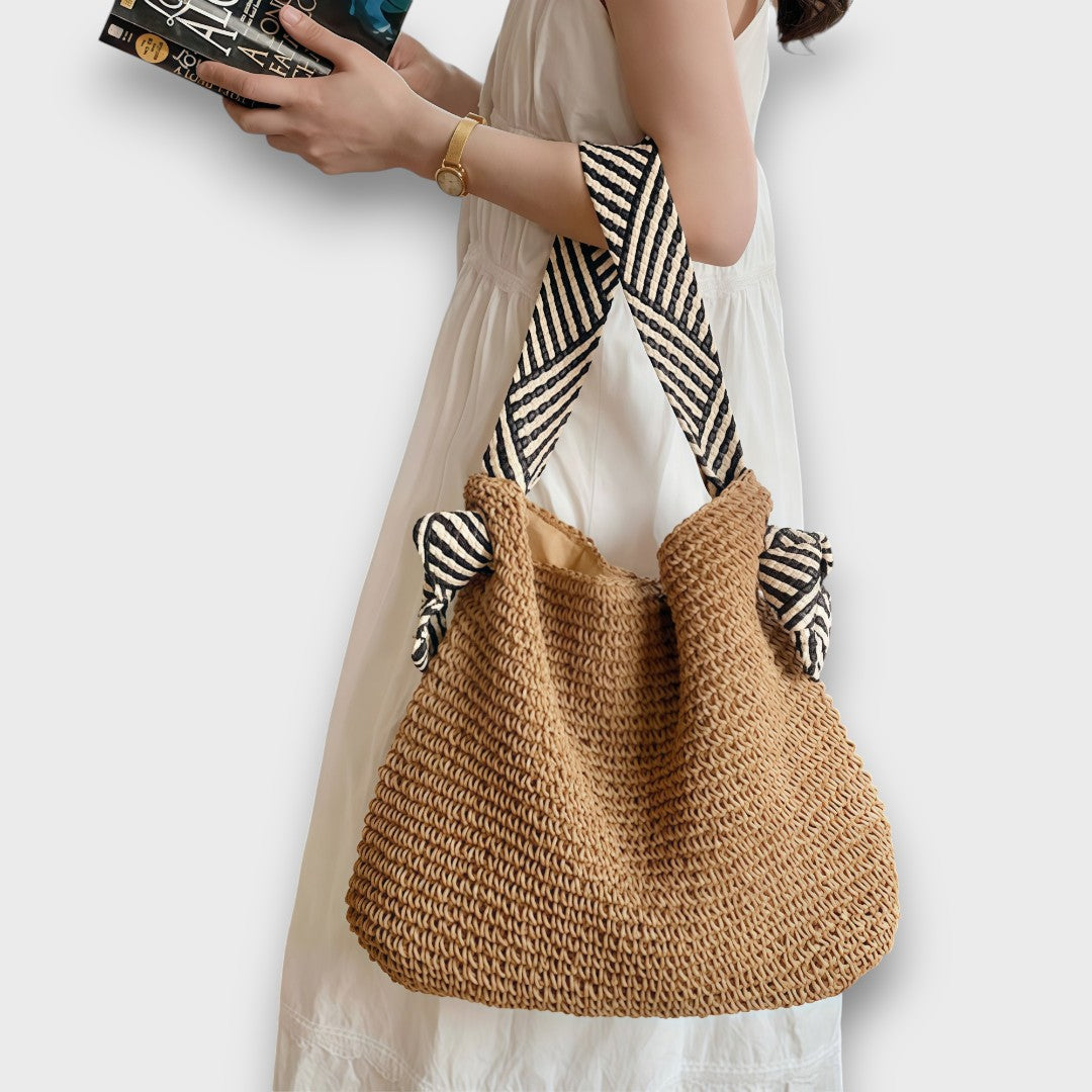 CAMILLA | BOHO-TASCHE MIT STRUKTUR UND STATEMENT-RIEMEN
