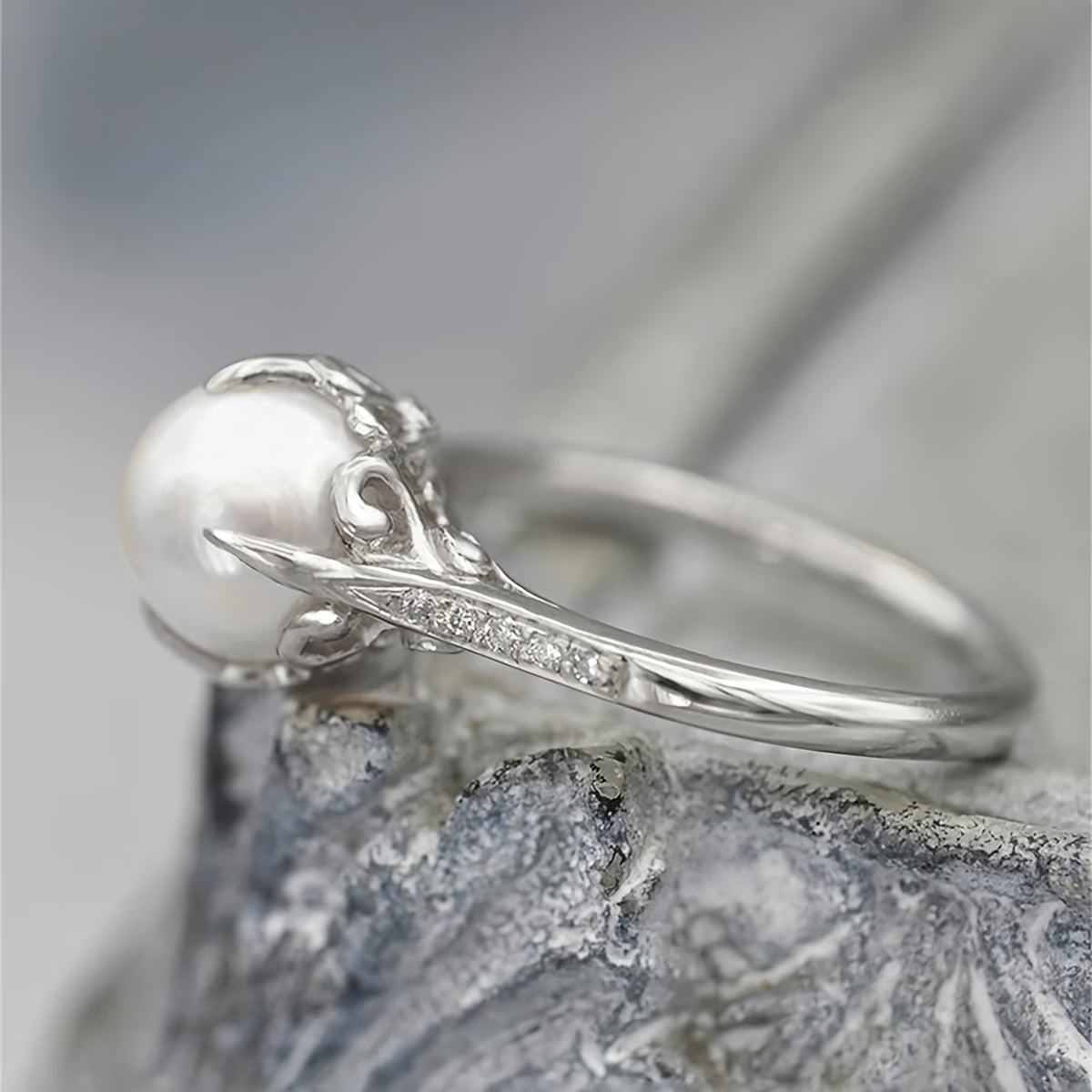 CRYSTELLA | FEINER PERLEN- & KRISTALLRING