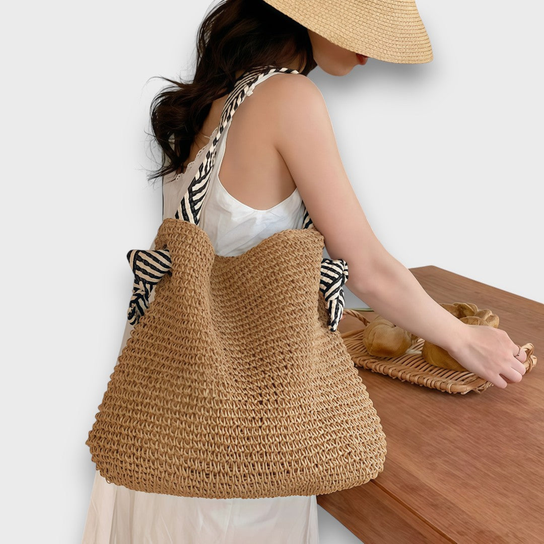 CAMILLA | BOHO-TASCHE MIT STRUKTUR UND STATEMENT-RIEMEN