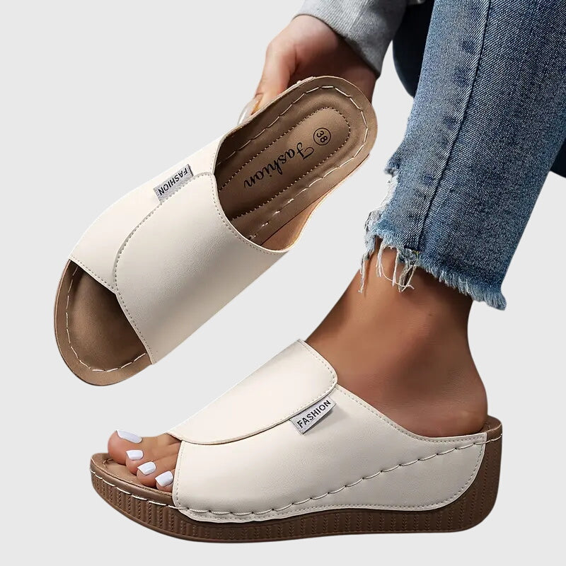 ESTHER | STILVOLLE ORTHOPÄDISCHE SANDALEN