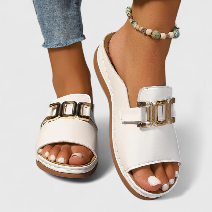 SHARPAY | RAFFINIERTE SANDALEN