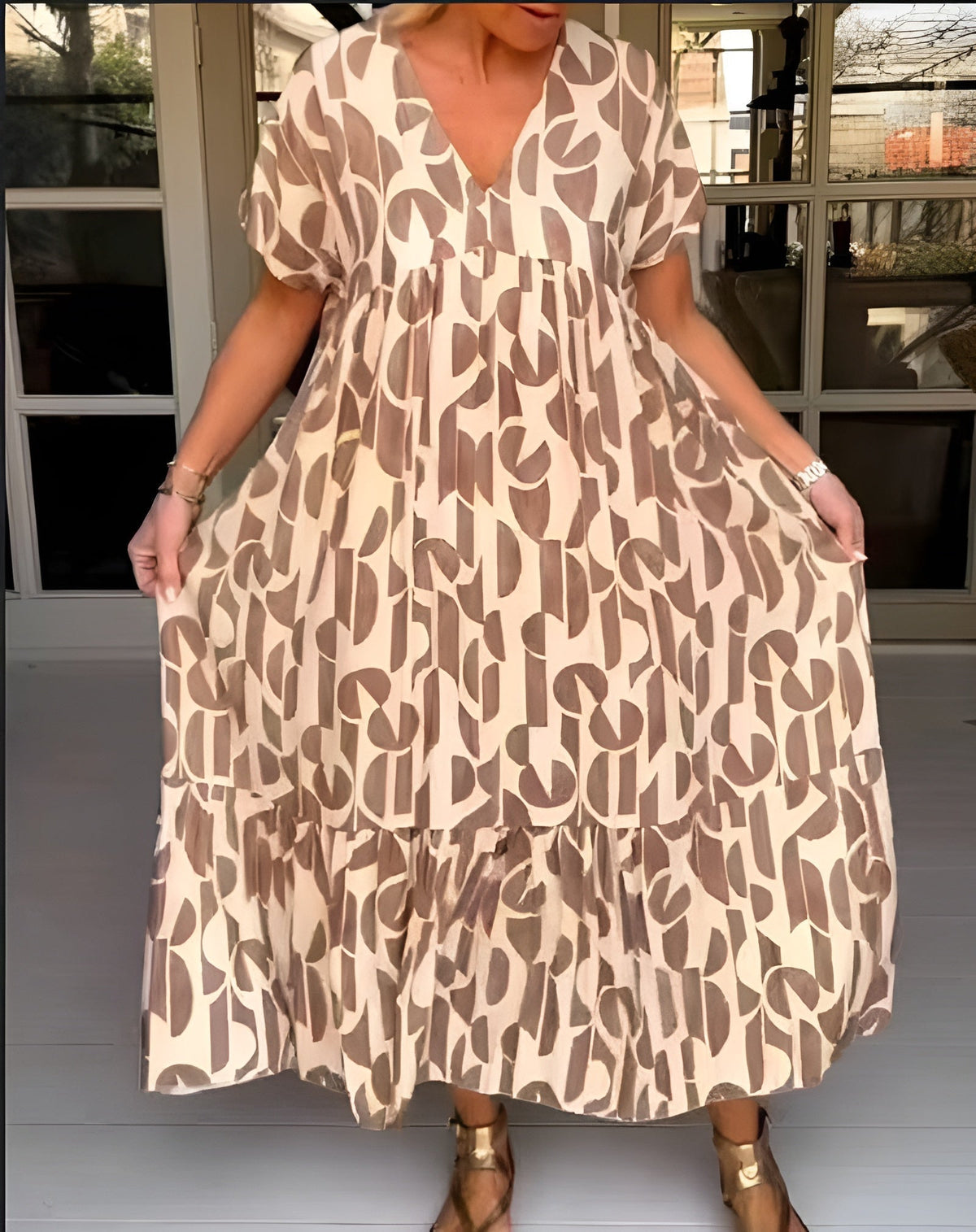 COLETTE | LOCKERES KLEID MIT V-AUSSCHNITT