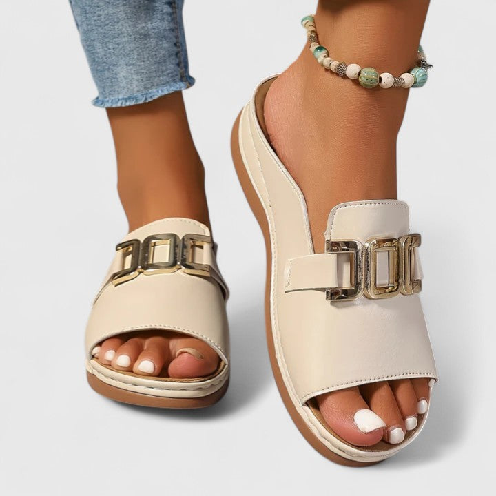 SHARPAY | RAFFINIERTE SANDALEN