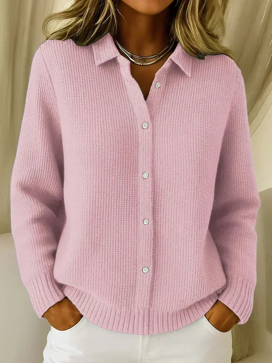 CAMILLE | STRUKTURIERTE STRICKJACKE MIT KNÖPFEN