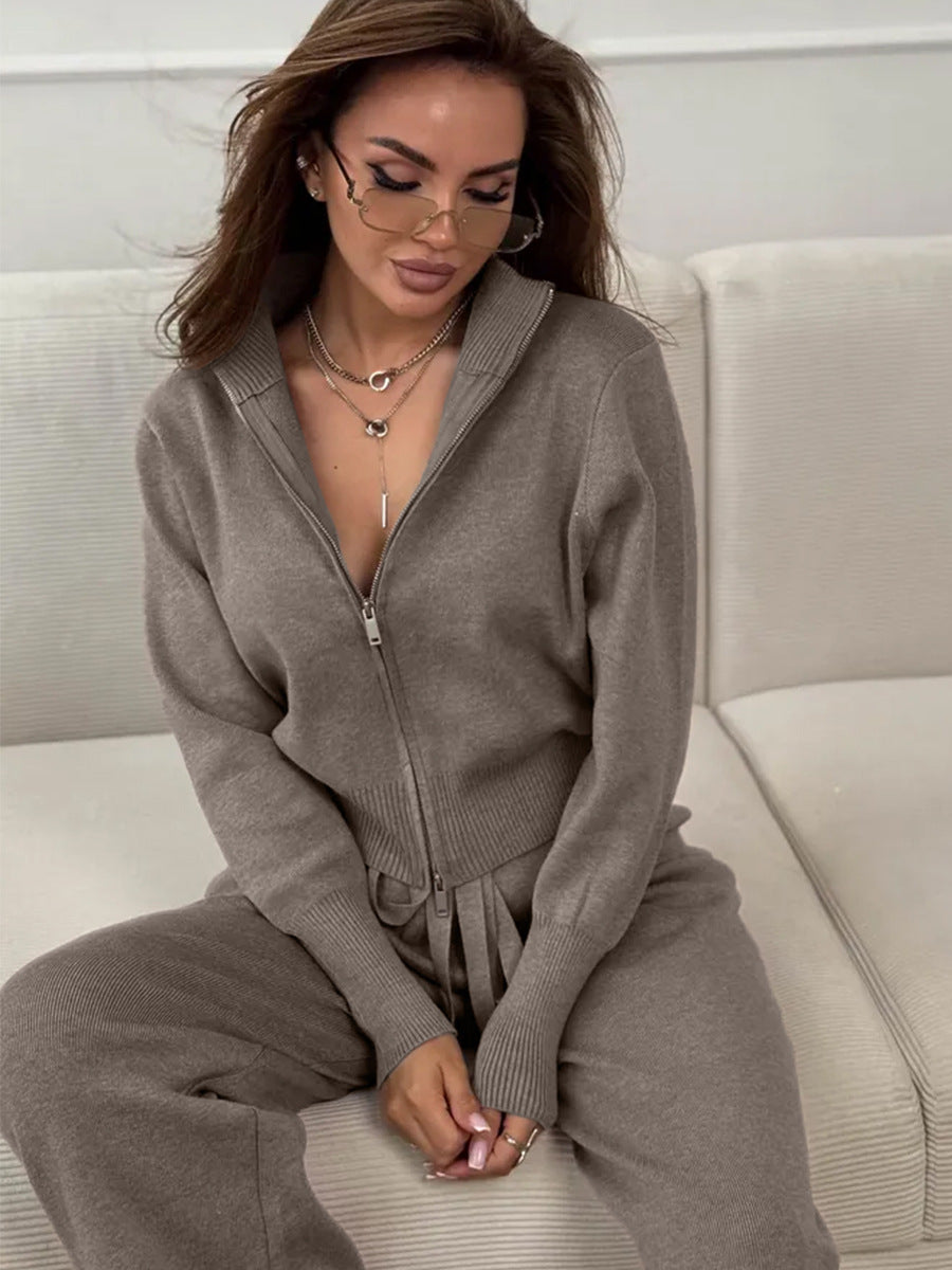 ISLA | 2-TEILIGES STRICKSET – WEITE HOSE MIT KORDELZUG UND REISSVERSCHLUSS-JACKE