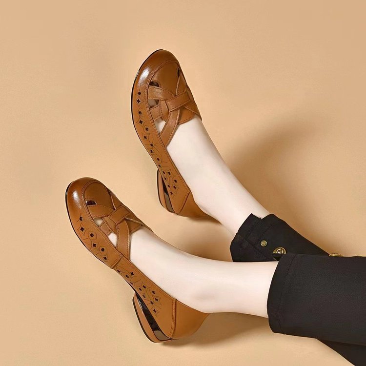 SYLVIE | ORTHOPÄDISCHE PERFORIERTE SCHLUPFSCHUHE MIT GESCHLOSSENER ZEHENKAPPE