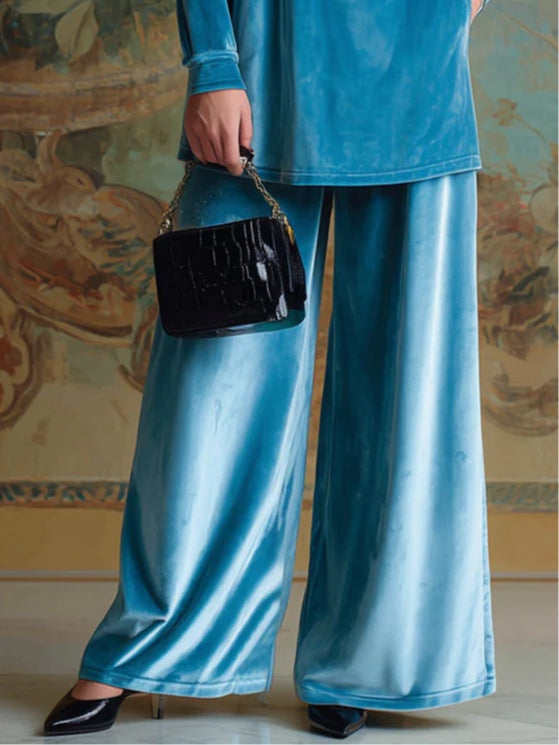 SAPPHIRE | LOCKERES CASUAL-SET AUS BLAUEM SAMT MIT STEHKRAGEN