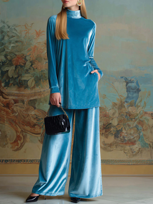 SAPPHIRE | LOCKERES CASUAL-SET AUS BLAUEM SAMT MIT STEHKRAGEN
