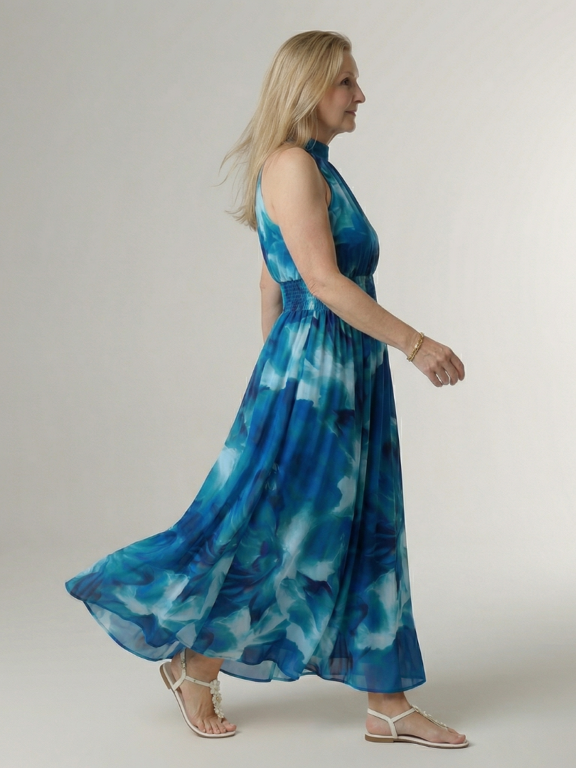 SYLIN | MIDI-KLEID MIT HALTERNECK-AUSSCHNITT UND RAFFUNG