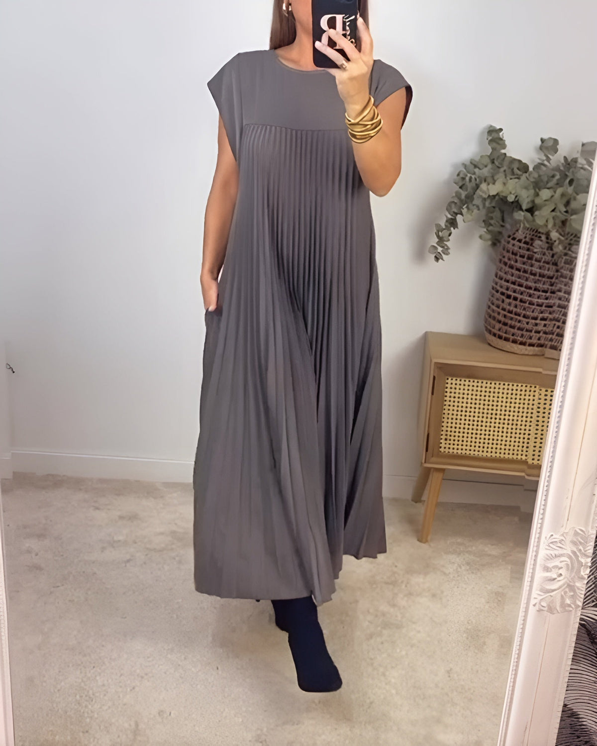 SIMONE | LEICHTES UND RAFFINIERTES PLISSEE-KLEID
