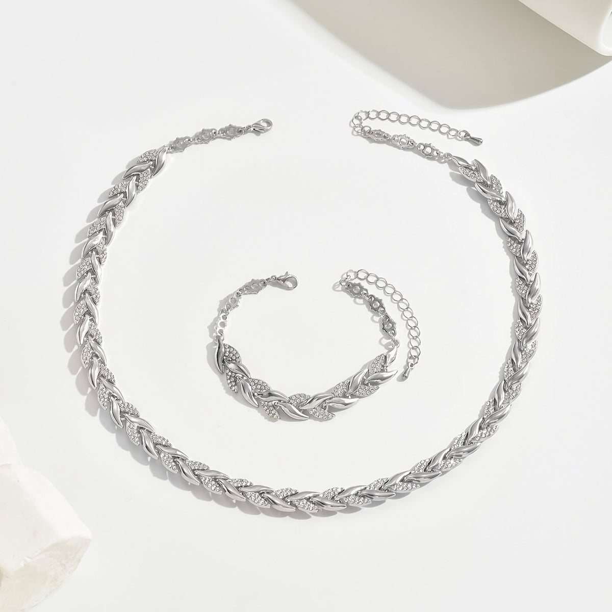 SERENA | CRYSTAL LEAF KETTEN- & ARMBAND-SET