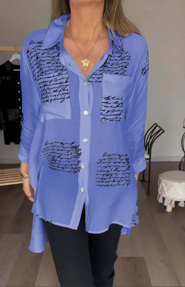 GLYNIS | OVERSIZED BLUSE MIT SCHRIFTZUG-PRINT UND KNOPFLEISTE