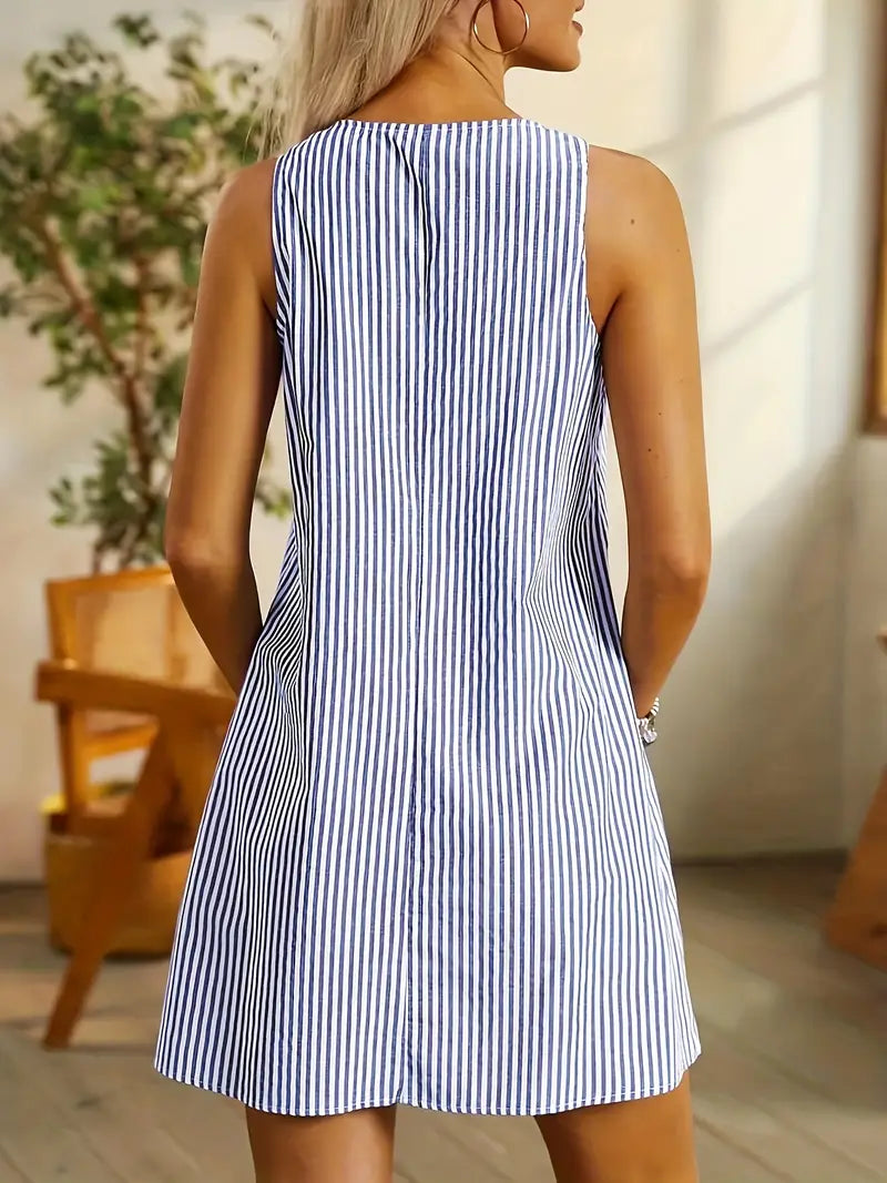 AURÉLIE | KURZES, LEICHTES GESTREIFTES KLEID