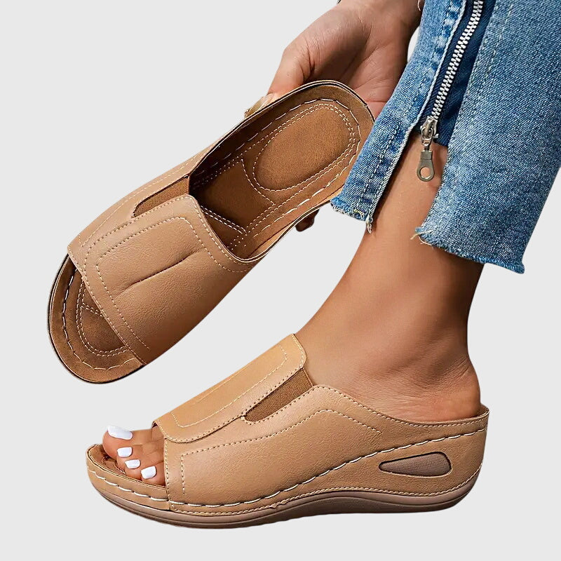 ARETHA | ORTHOPÄDISCHE SANDALEN