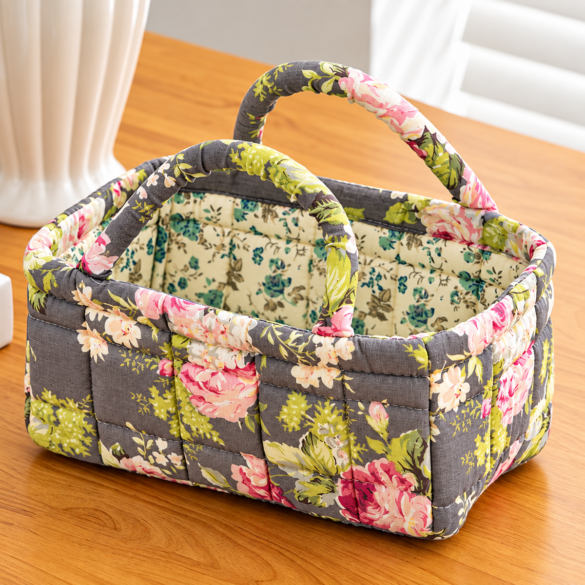 PETALMERE | GESTEPPTER AUFBEWAHRUNGSKORB MIT VINTAGE-BLUMENMUSTER IN GRAU