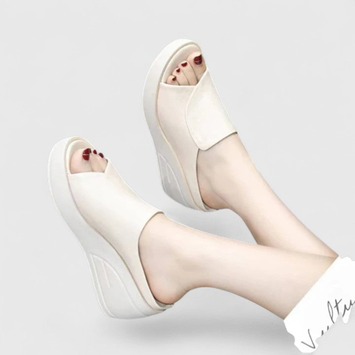 CELIONETTE | ORTHOPÄDISCHE KEILSANDALEN