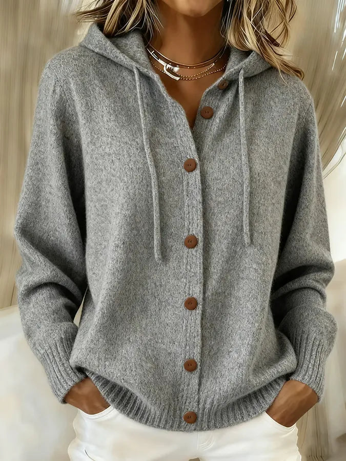 BRENDA | GEMÜTLICHE STRICKJACKE MIT KAPUZE UND KNÖPFEN