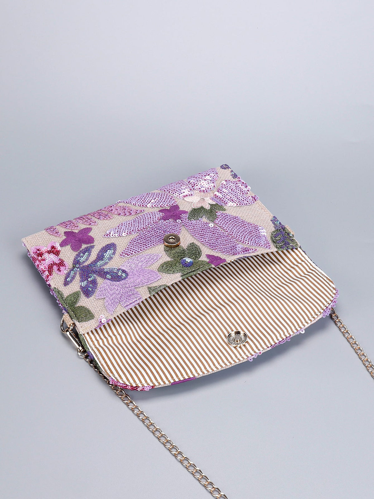 LILACBLOOM | FLORALE PAILLETTEN-CLUTCH-UMHÄNGETASCHE