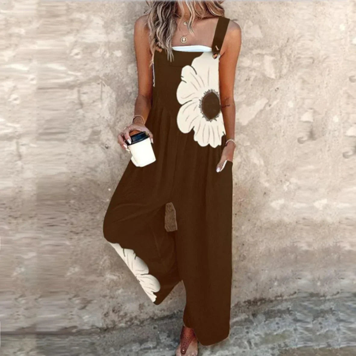 BEQUEMER OVERALL MIT DRUCK