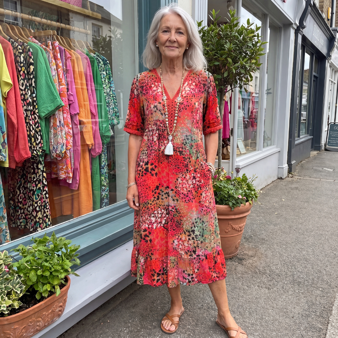 GLORIA | VIBRANTES MIDI-KLEID MIT ELEGANTEM BAUCH-WEG-EFFEKT