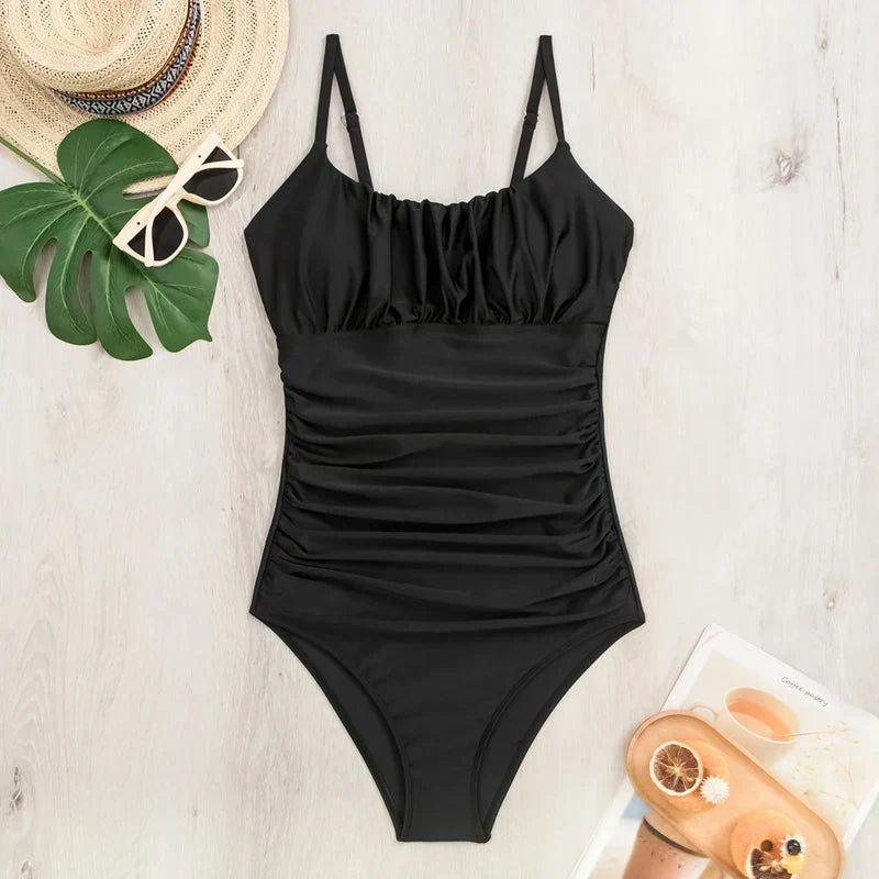 LEONA | IHR ELEGANTER MONOKINI MIT BAUCH-WEG-EFFEKT IN SCHWARZ