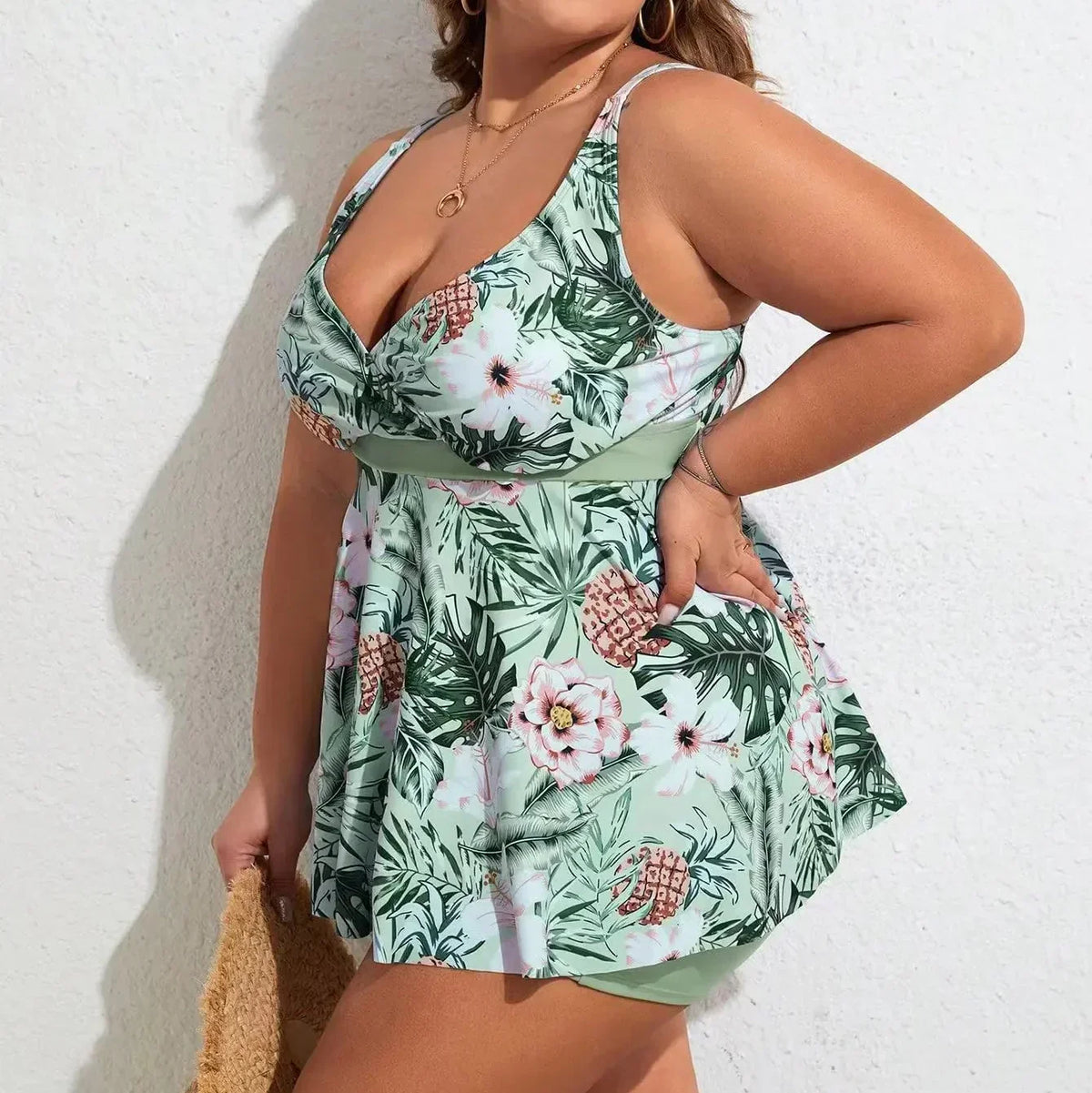 SOPHIA | TROPICAL BLOOM SCHWIMMKLEID IN ÜBERGRÖSSE MIT SHORT-HOSE