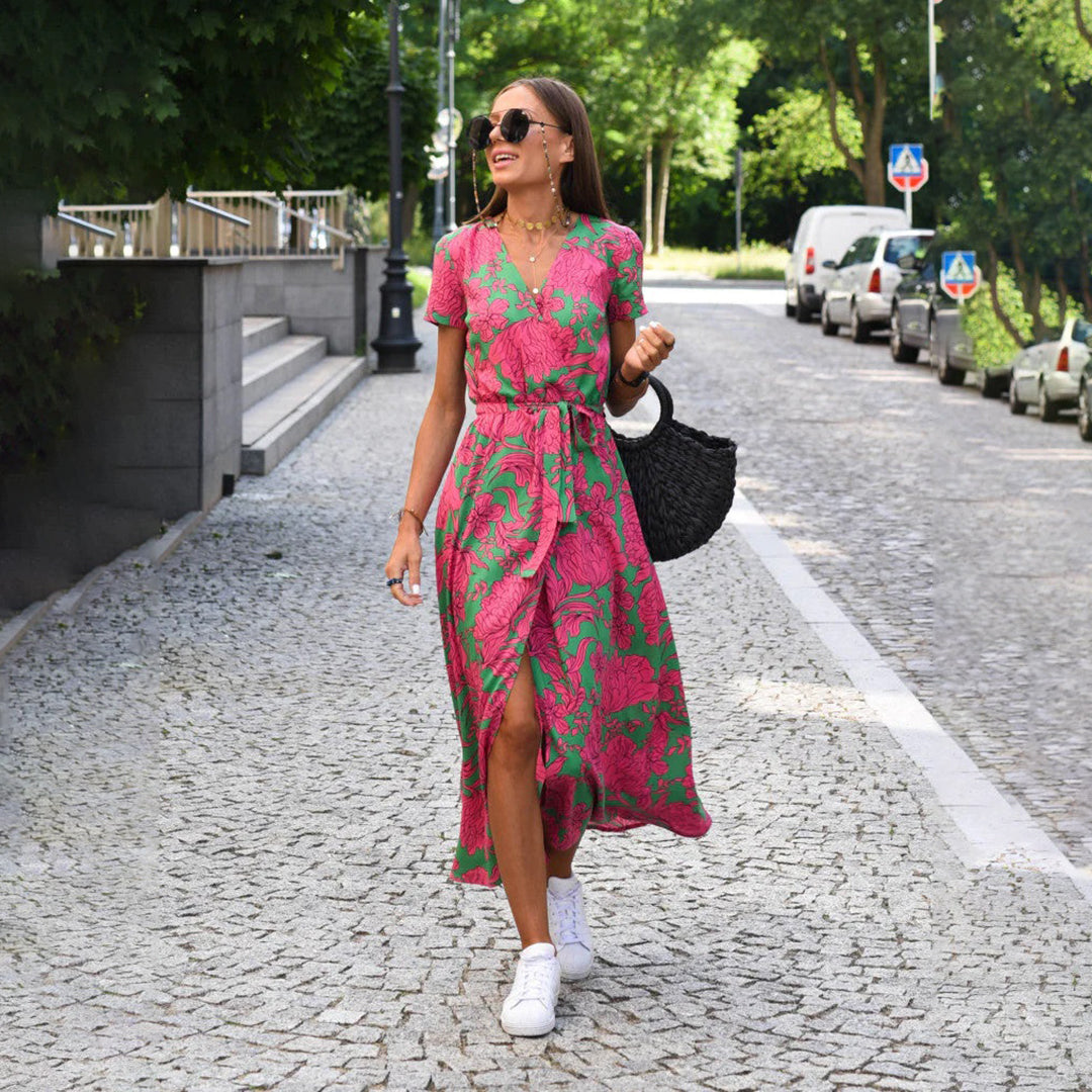 DEBORAH | KURZARM-WICKELKLEID IN MIDI-LÄNGE MIT BLUMENMUSTER