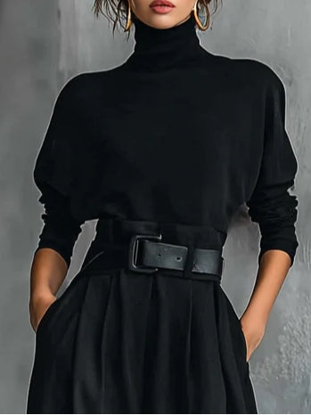 ISLA | KOMPLETTES SET AUS SCHWARZEM ROLLKRAGENPULLOVER UND GERADE GESCHNITTENER HOSE