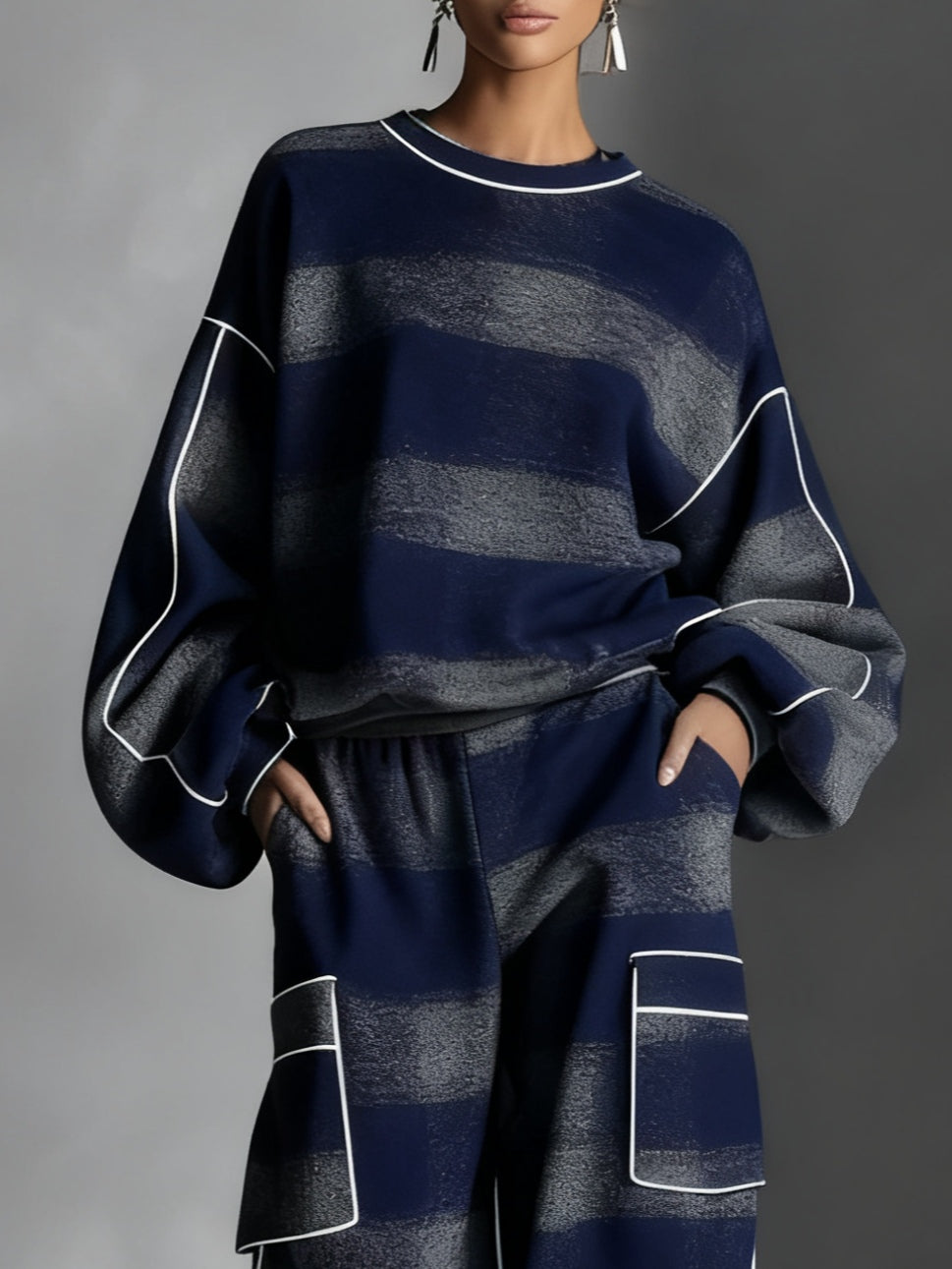 ELLA | SWEATSHIRT UND FREIZEITHOSEN-SET MIT KAROMUSTER IN BLAU UND GRAU