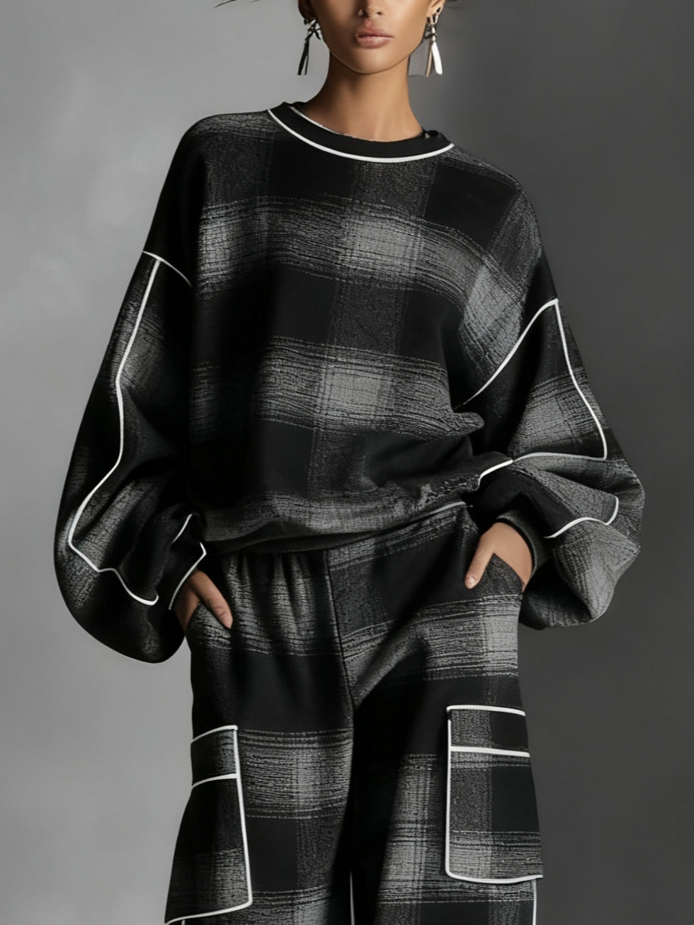 CHARLOTTE | SCHWARZ-GRAUES KARO-COLORBLOCK-SWEATSHIRT UND FREIZEITHOSEN-SET