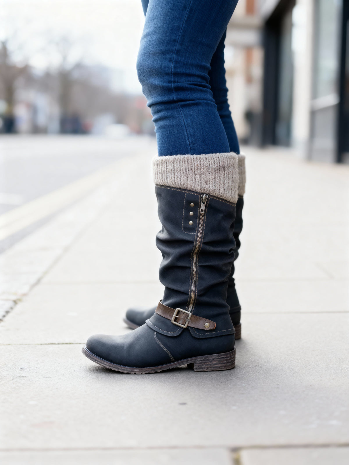 BARBARA | KLASSISCHE STIEFELETTEN MIT SEITLICHEM REISSVERSCHLUSS