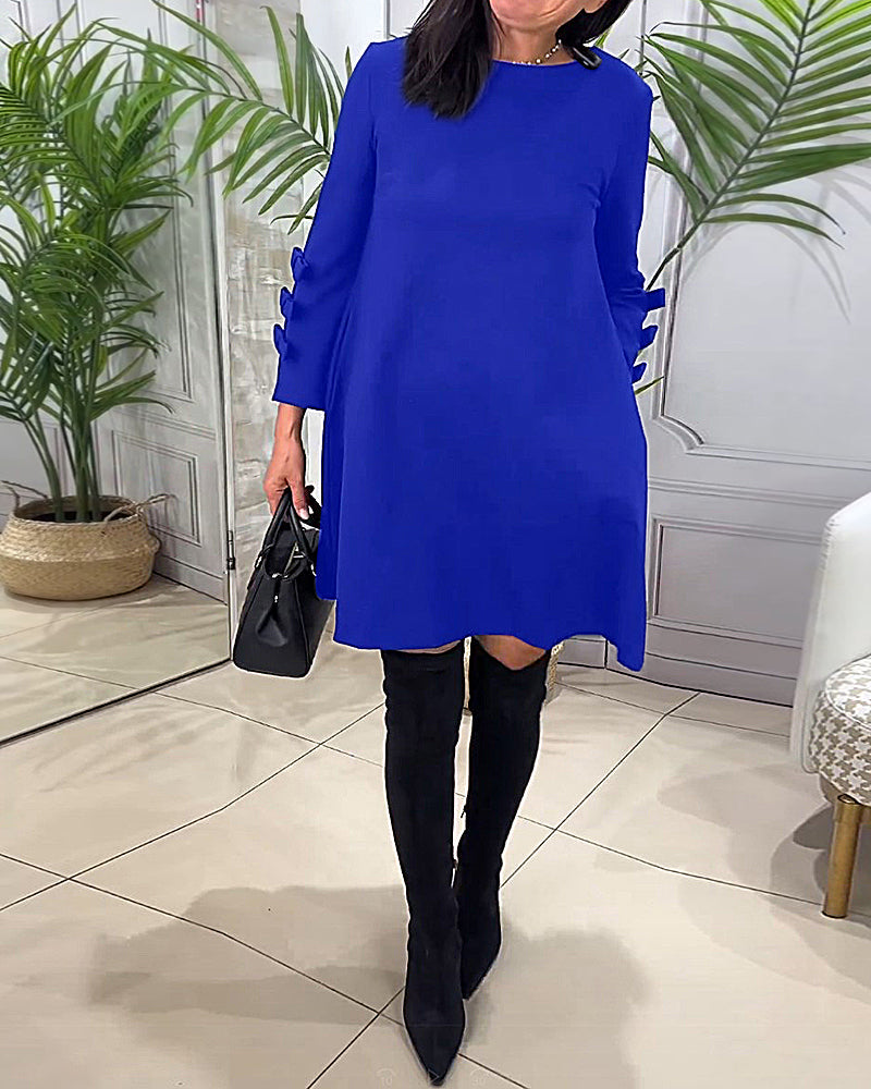 MEREDITH | SWING-KLEID MIT RUNDAUSSCHNITT UND AUSGESTELLTEN ÄRMELN