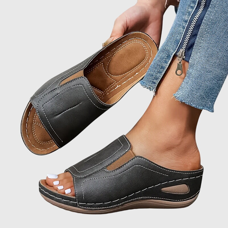 ARETHA | ORTHOPÄDISCHE SANDALEN