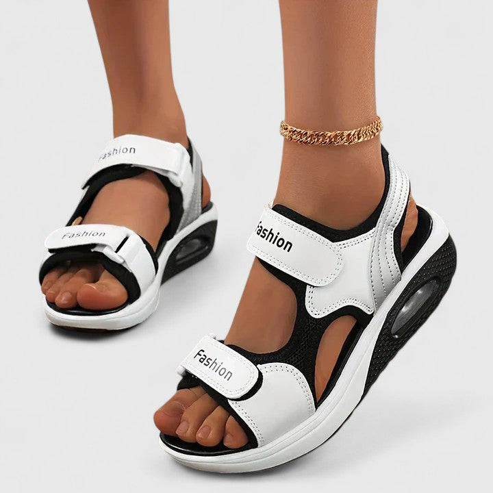 RHEA | BEQUEME SANDALEN
