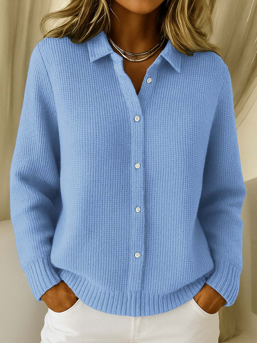 CAMILLE | STRUKTURIERTE STRICKJACKE MIT KNÖPFEN