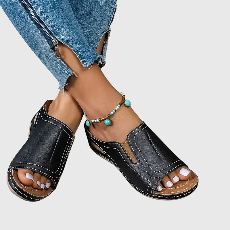 ARETHA | ORTHOPÄDISCHE SANDALEN