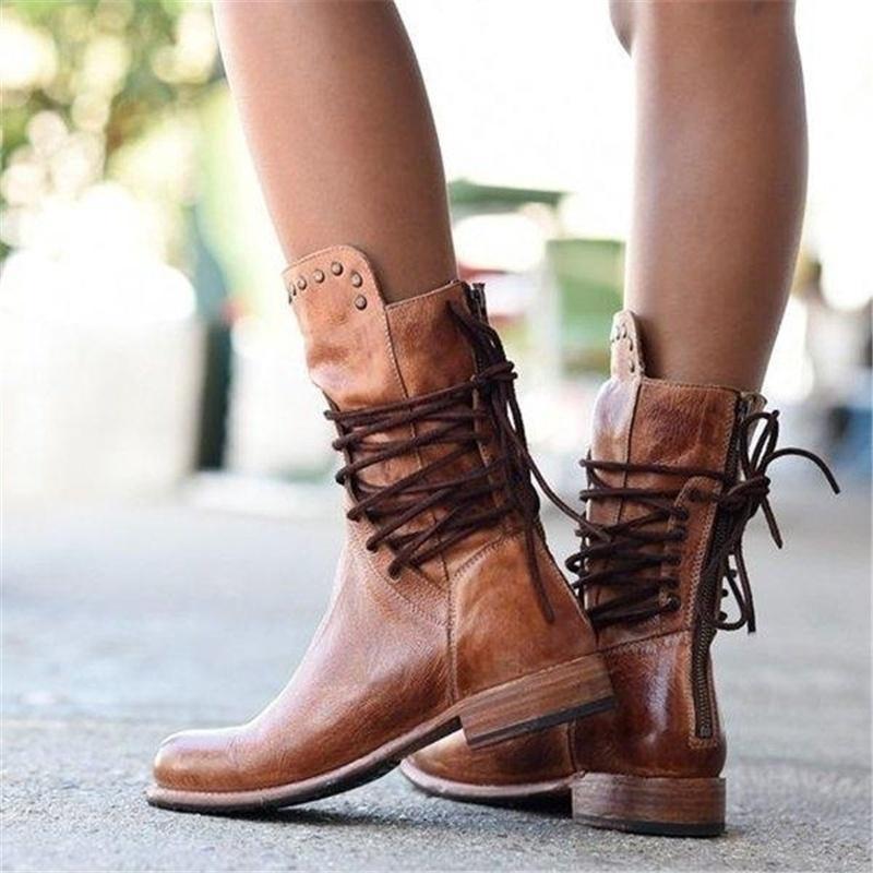 JOAN | VINTAGE SCHNÜRSTIEFEL MIT NIETEN – WADENHOCH