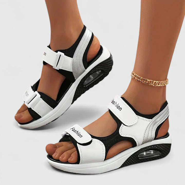 RHEA | BEQUEME SANDALEN
