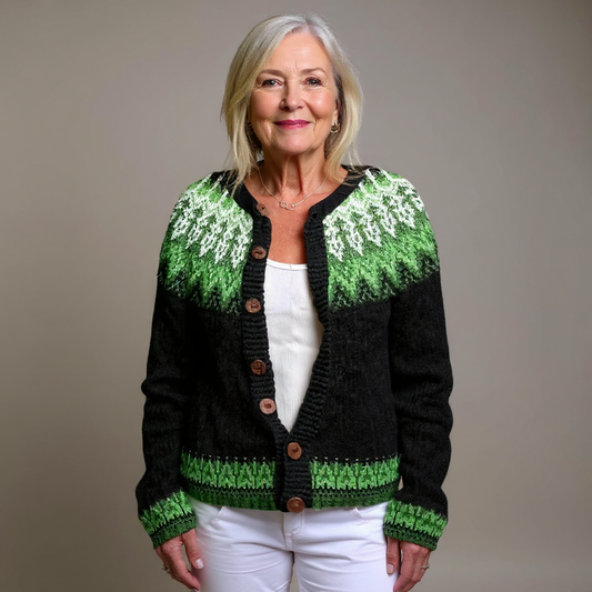 MAISIE | RETRO-STRICKJACKE IM ISLAND-LOOK
