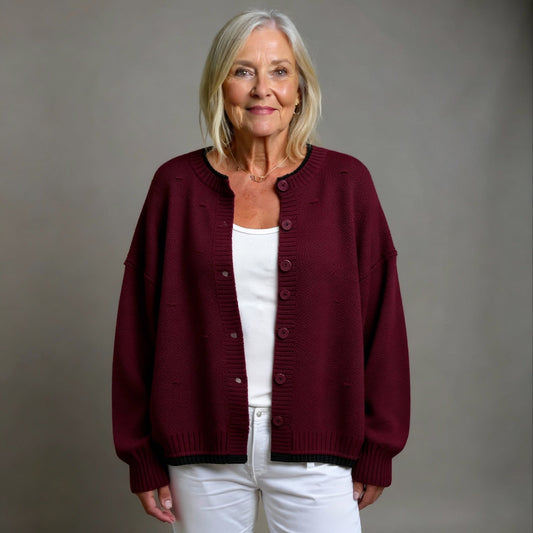 DIE ISOLDE | STRUKTURIERTE STRICKJACKE