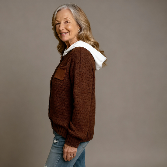 SELIORA | STRUKTURIERTE STRICKJACKE