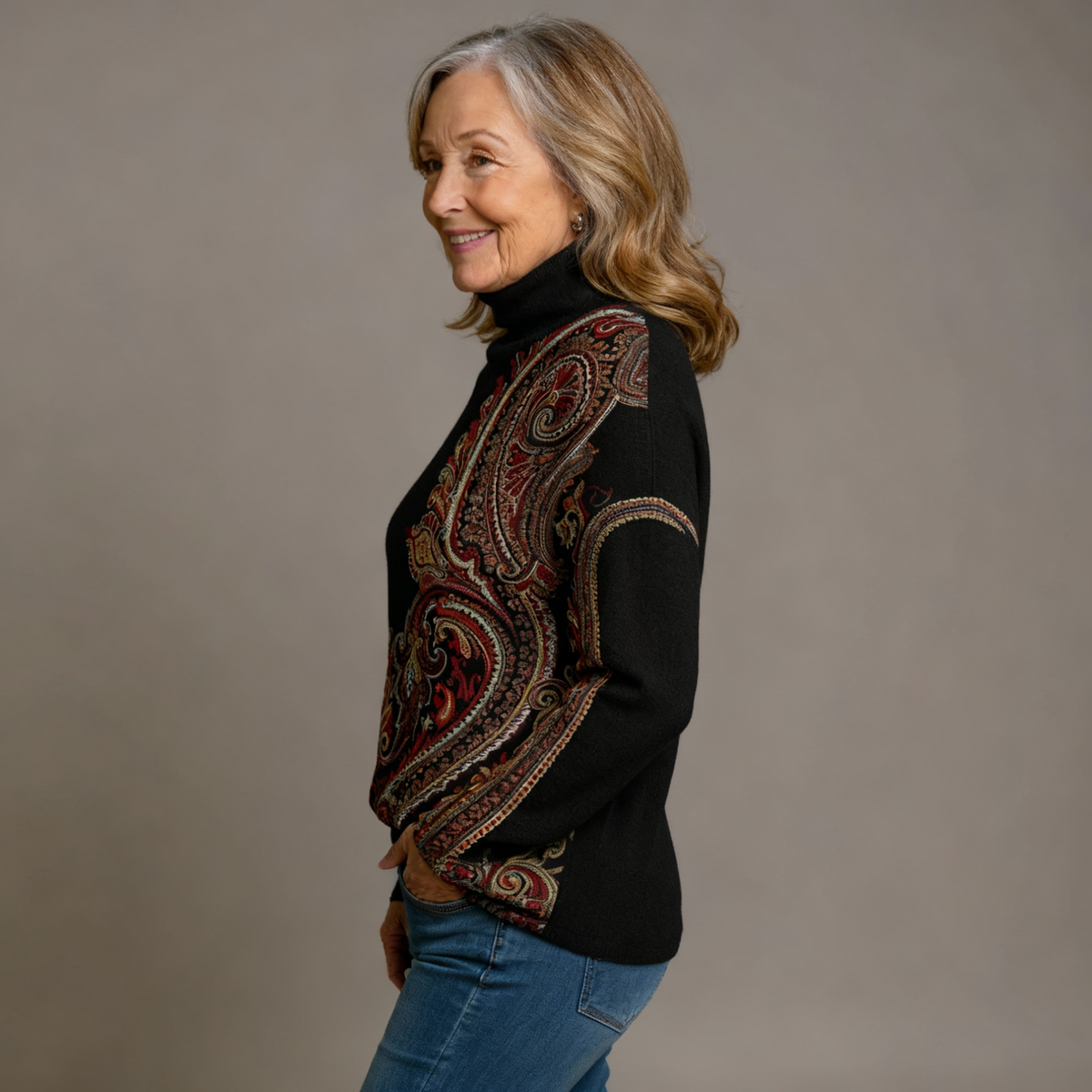 NORA | KLASSISCHER GERIPPTER PULLOVER