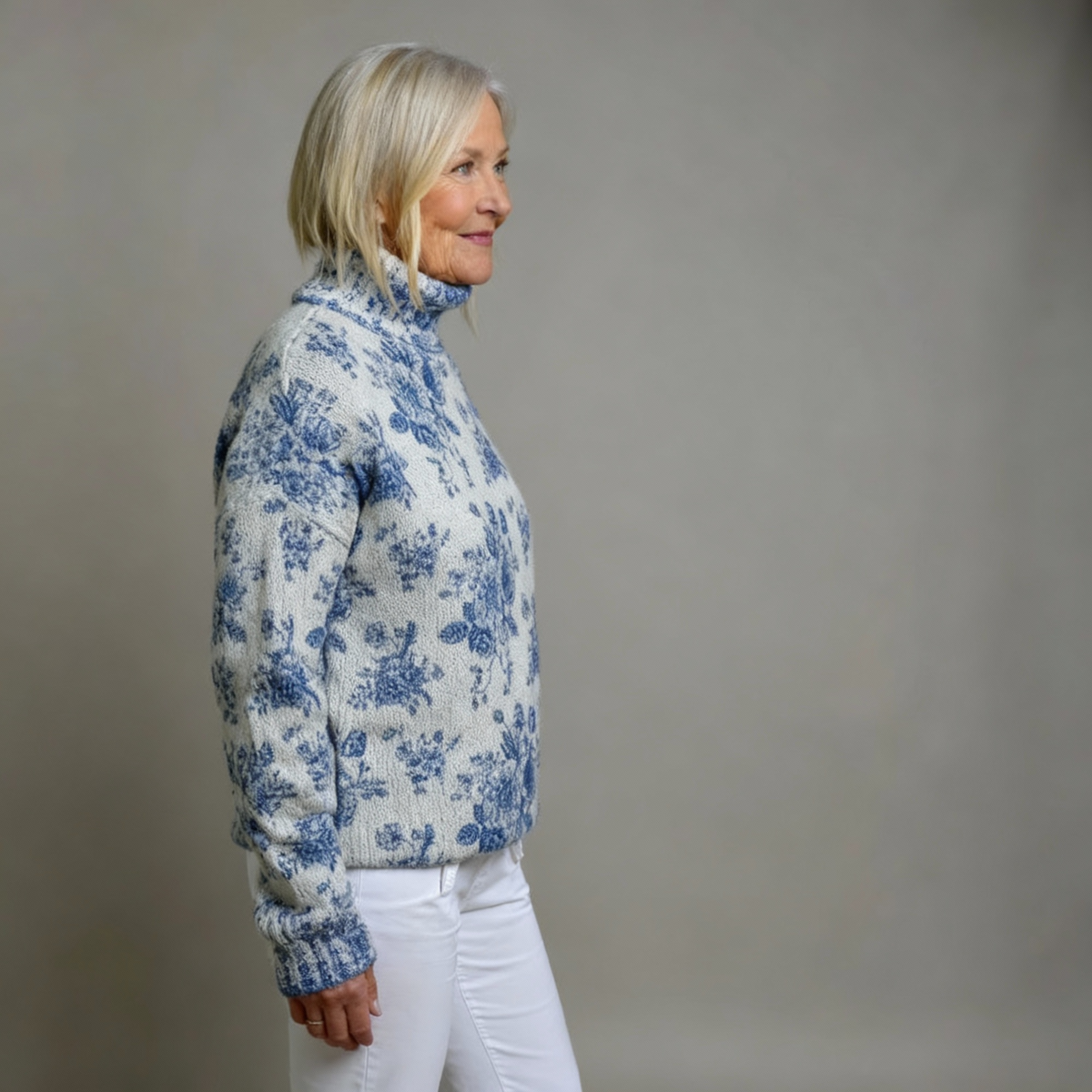MAISIE | STRICKROLLKRAGENPULLOVER BLUE BLOSSOM