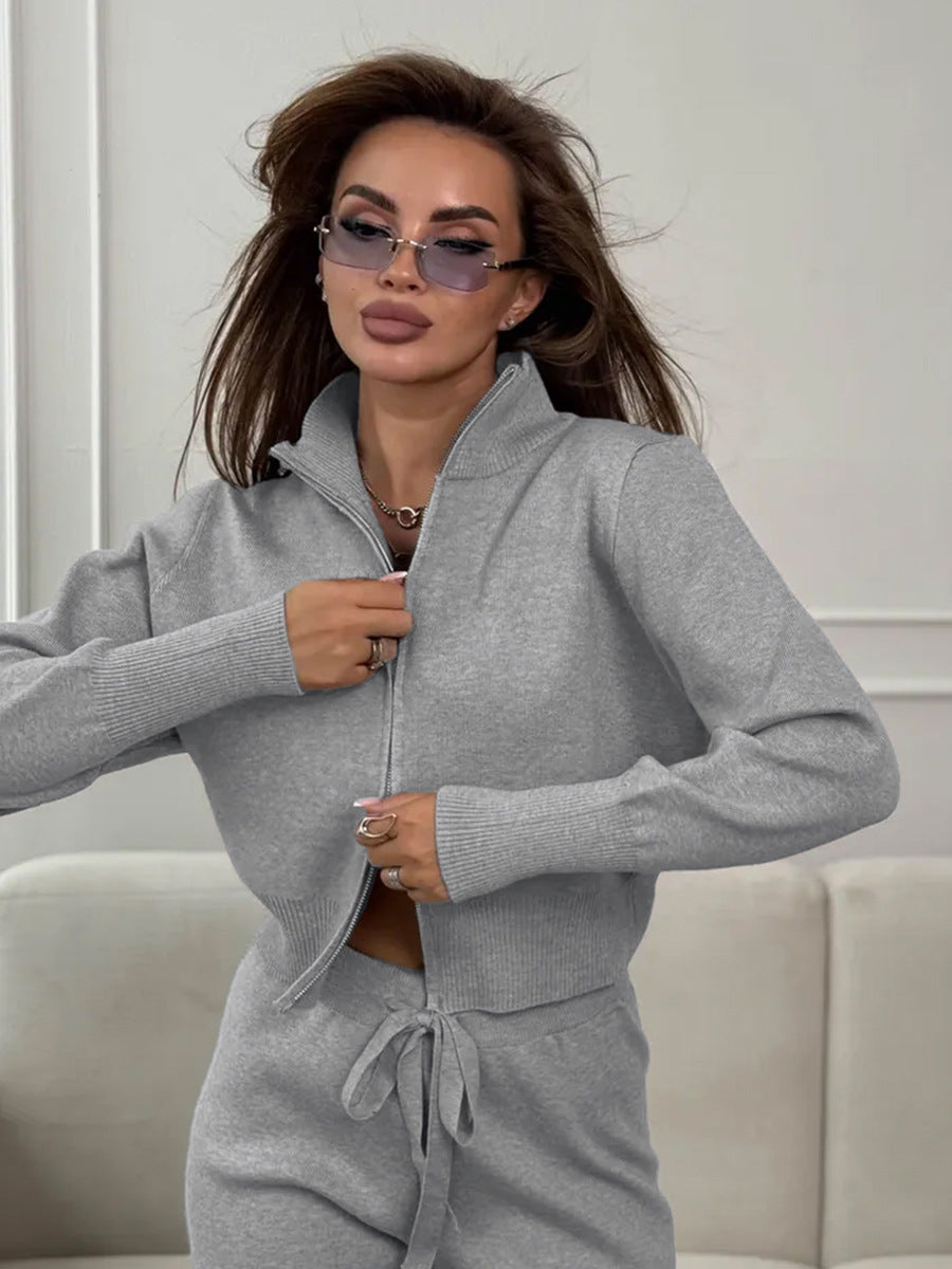 ISLA | 2-TEILIGES STRICKSET – WEITE HOSE MIT KORDELZUG UND REISSVERSCHLUSS-JACKE