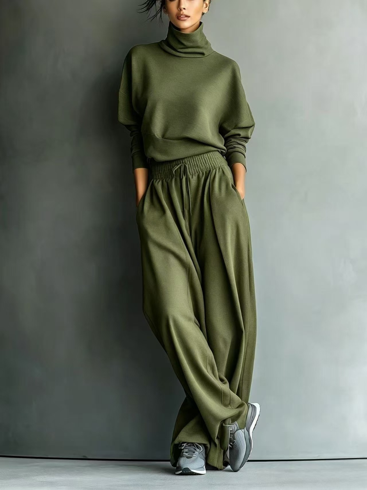 GRACE | GRAUES  KOMPLETT-SET AUS SWEATSHIRT UND WEIT GESCHNITTENER HOSE