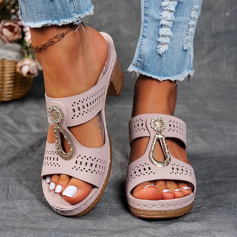 FAIITH | SCHICKE UND BEQUEME ORTHOPÄDISCHE SANDALEN