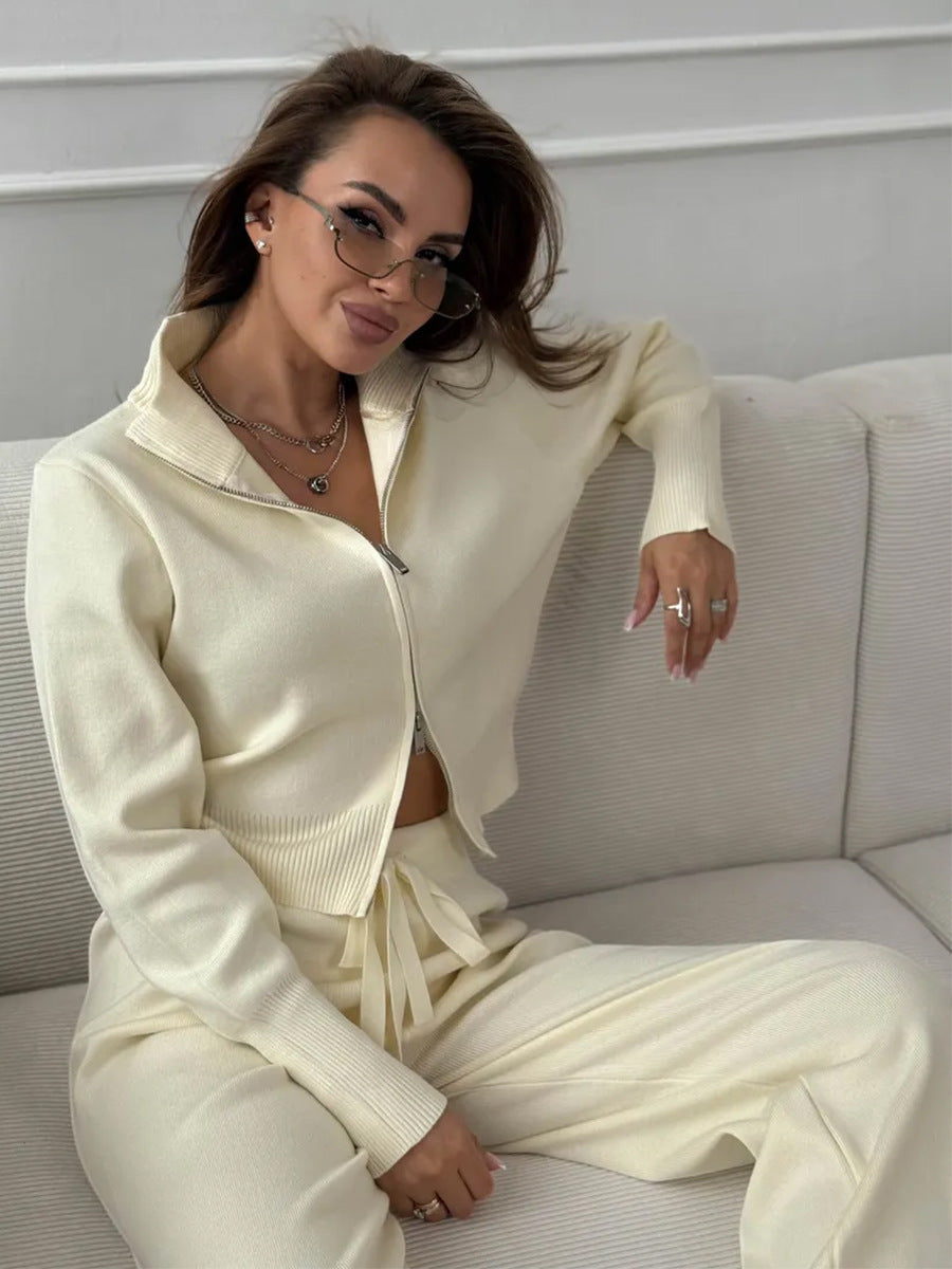 ISLA | 2-TEILIGES STRICKSET – WEITE HOSE MIT KORDELZUG UND REISSVERSCHLUSS-JACKE