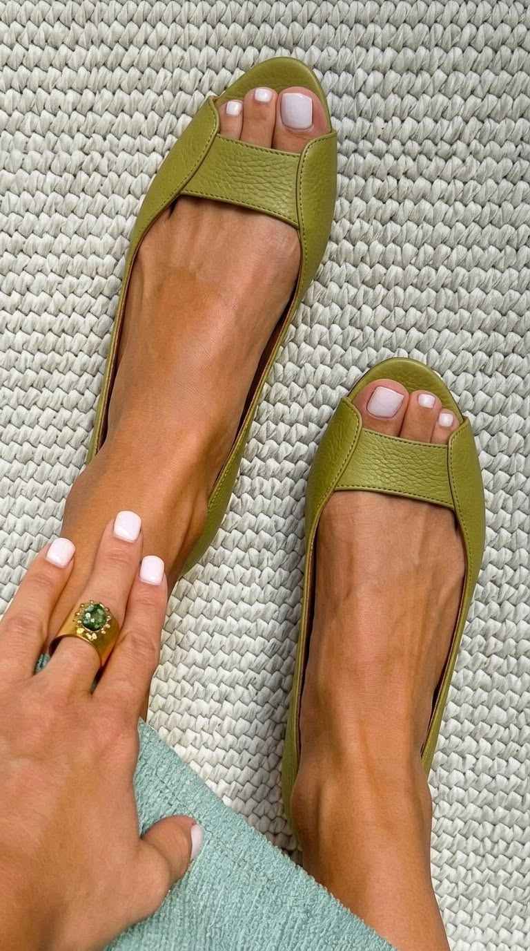 ADELINA | KOMFORTABLE UND ELEGANTE GOLDENE SANDALEN